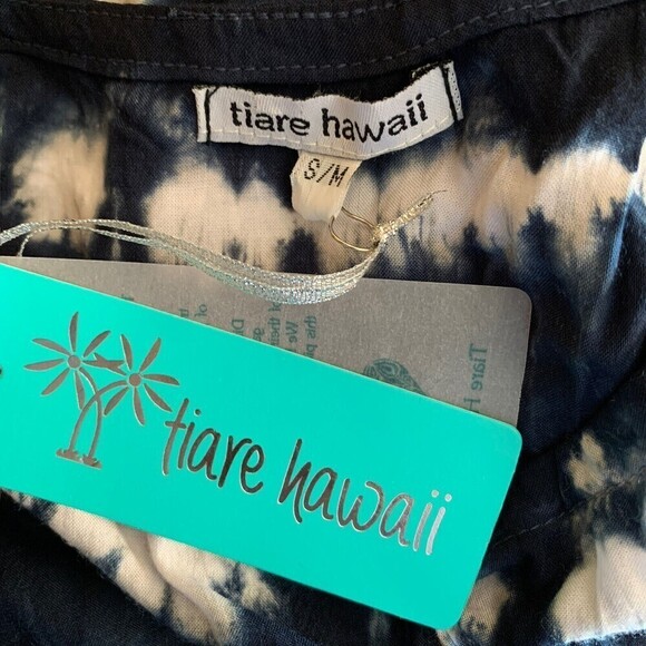 Tiare Hawaii Size Small Medium Multicolor Tie Dye Print Cold Shoulder Blouse - Picture 4 of 4